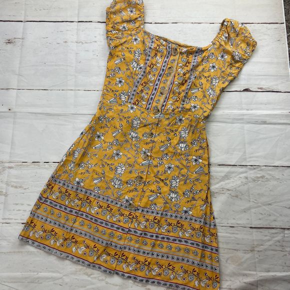Angie Dresses & Skirts - Angie Yellow Floral baby doll full button dress